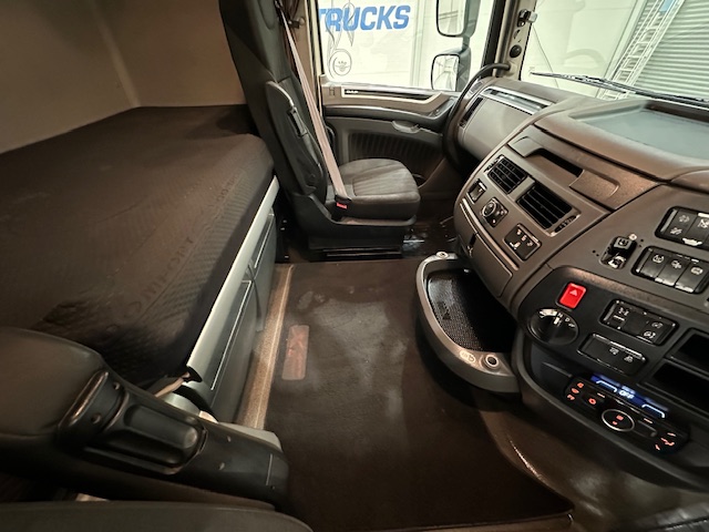 DAF XF 480 6×2 Midlift Tractor Unit
