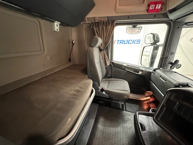 Scania R450 6×2 Midlift Highline Tractor Unit