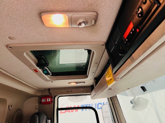 DAF CF 250 4×2 Day Cab Fridge Box