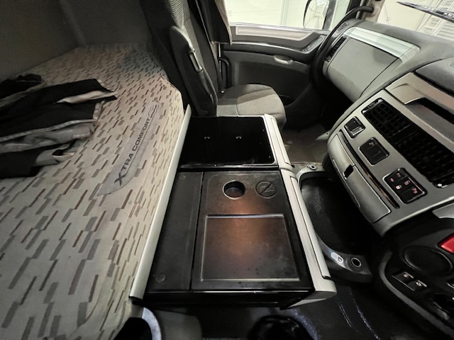 DAF XF 510 6×2 Midlift Tractor Unit Manual