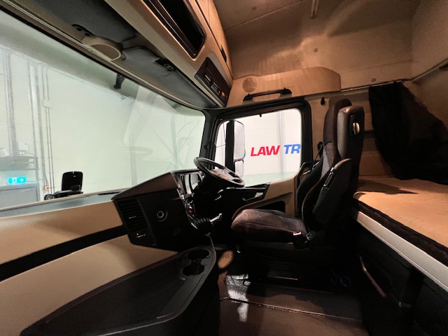 Mercedes Actros 2545 6×2 Midlift Tractor Unit