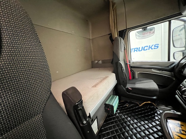 DAF XF105 460 6×2 Space Cab Tractor Unit