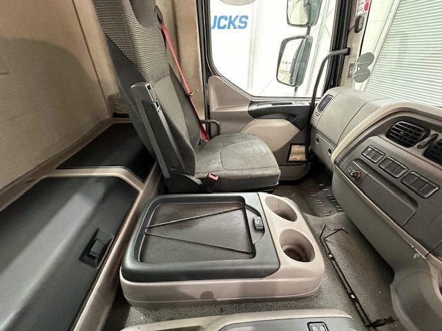 DAF LF 260 4×2 Urban Tractor Unit Trailer