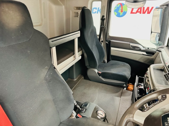 MAN TGS 26.360 6×2 Sleeper Cab Box Van