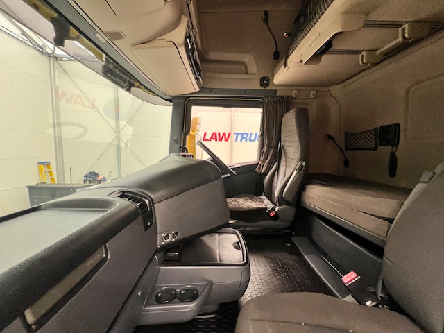 Scania R480 6×2 Midlift Topline Tractor Unit
