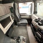 MAN TGS 26.320 6×2 Sleeper Cab Insulated Box Van - thumbnail