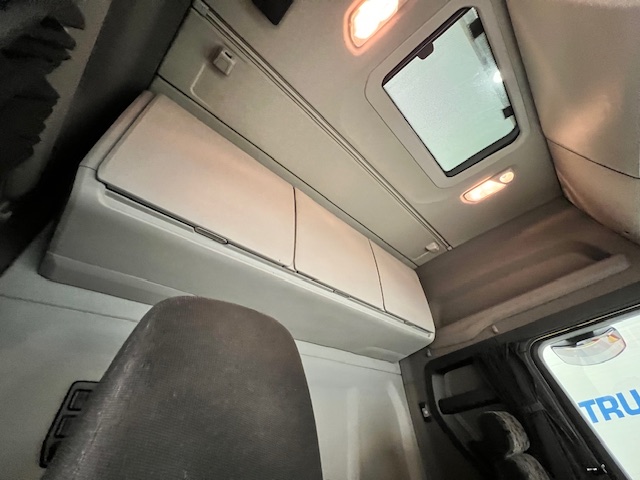 Scania S450 6×2 Midlift Highline Tractor Unit