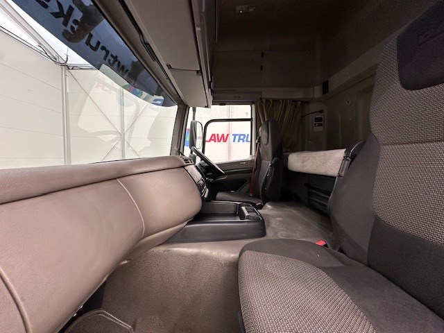 DAF CF85 460 6×2 Midlift Tractor Unit