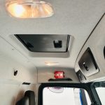 Mercedes Actros 1824 Day Cab Curtainsider - thumbnail