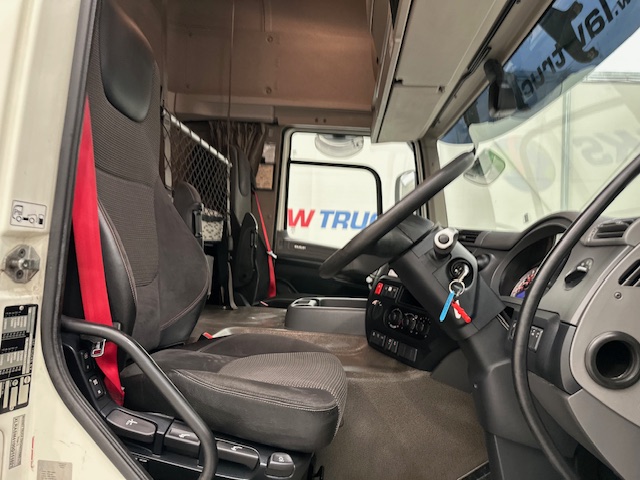 DAF CF 440 6×2 Sleeper Cab Dropside Drawbar Spec