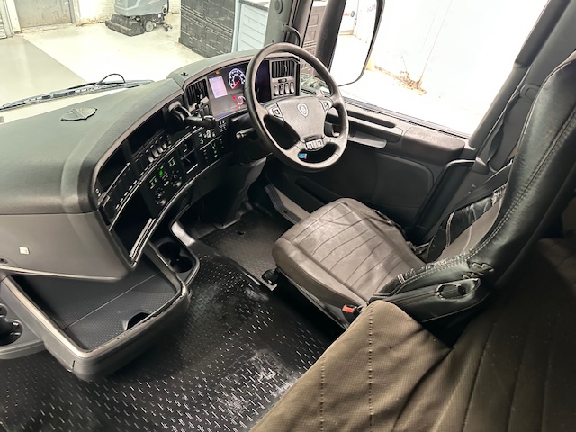 Scania R440 6×2 Midlift Topline Tractor Unit
