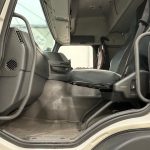 Volvo FM 450 6×2 Midlift Tractor Unit - thumbnail