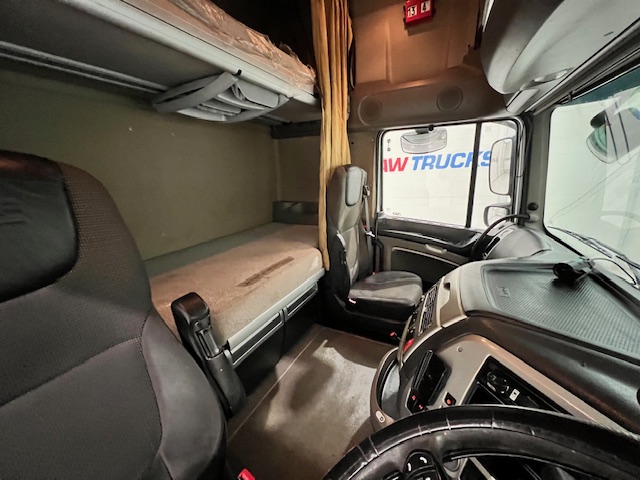 DAF XF105 460 6×2 Super Space Cab Tractor Unit