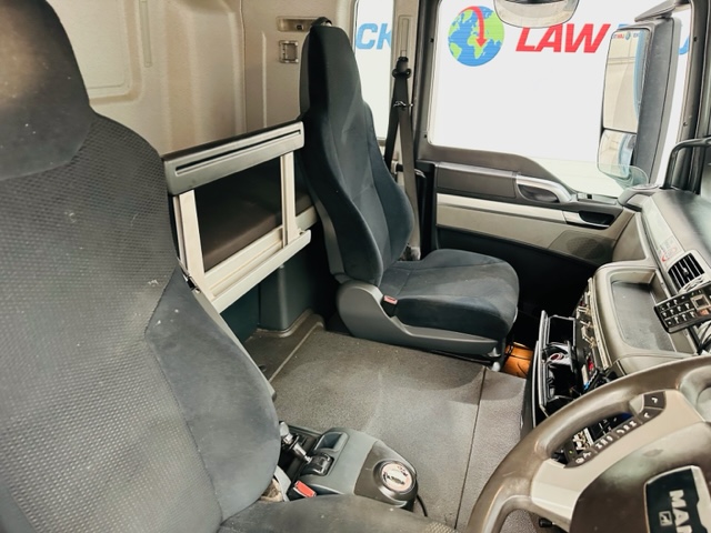 MAN TGS 26.360 6×2 Sleeper Cab Box Van