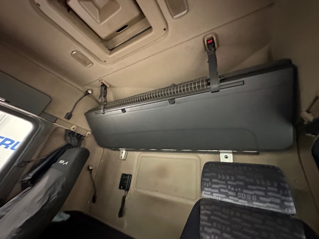 Scania R480 6×2 Midlift Tractor Unit Manual
