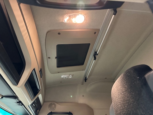 Mercedes Actros 1830 Sleeper Cab Box Van