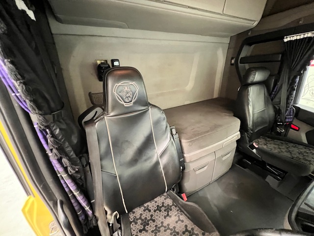 Scania S450 6×2 Midlift Highline Tractor Unit