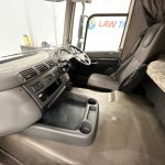 DAF CF 310 Sleeper Cab Curtainsider - thumbnail