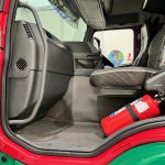 Volvo FM 450 6×2 Sleeper Cab Curtainsider - thumbnail