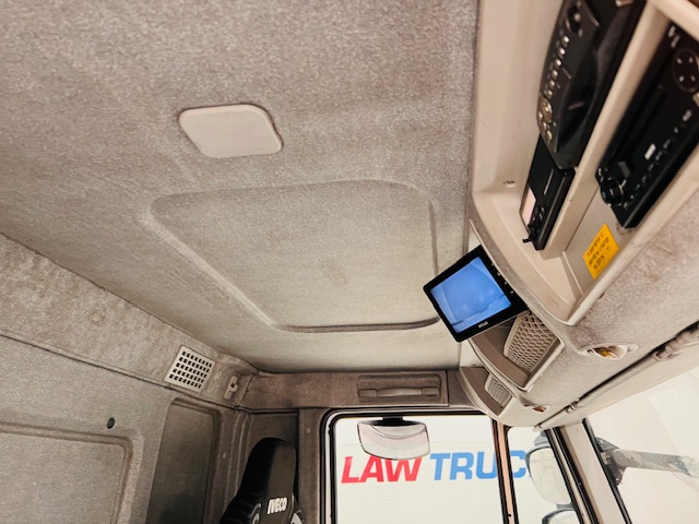 Iveco Stralis 310 AT 6×2 Fridge Box