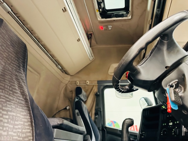 Scania R480 Rear Lift Sleeper Cab Flatbed Manual