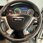 MAN TGM 18.250 4×2 Sleeper Cab Curtainsider - thumbnail