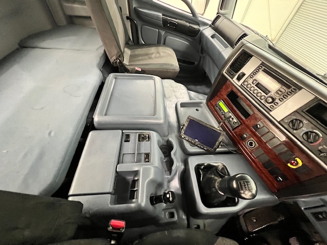 Hino 700 3241 8×4 Cement Mixer