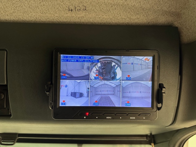 MAN TGL 12.220 Crew Cab Tilt and Slide