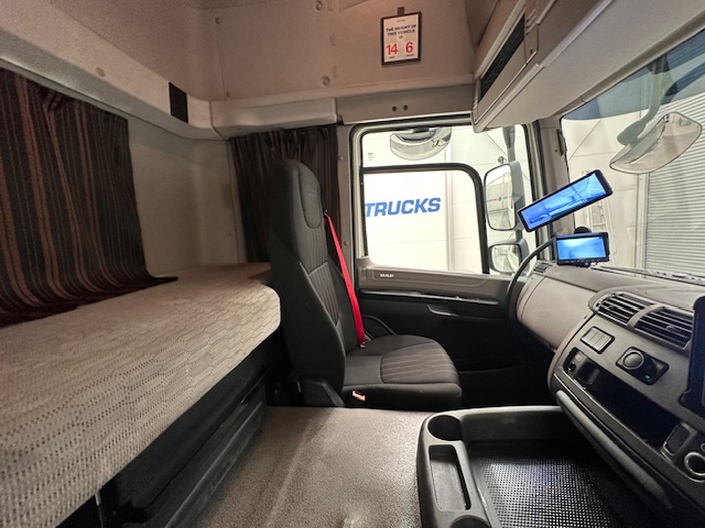 DAF CF 450 6×2 Space Cab Tractor Unit