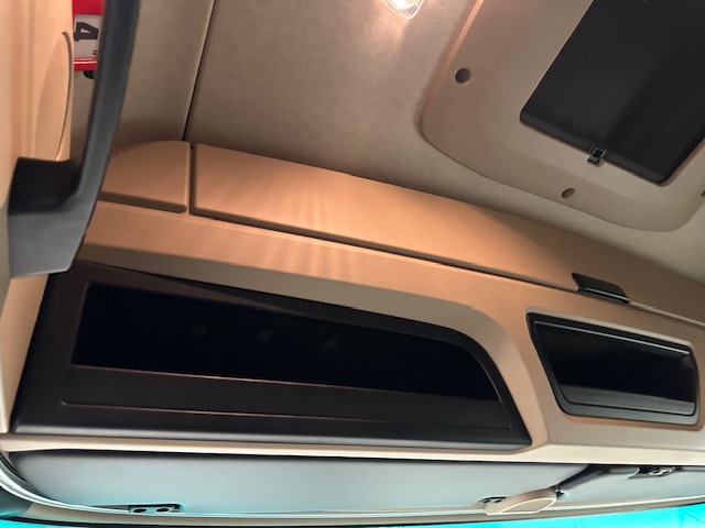 Mercedes Actros 1830 Sleeper Cab Box Van