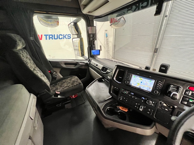 Scania S450 6×2 Midlift Highline Tractor Unit