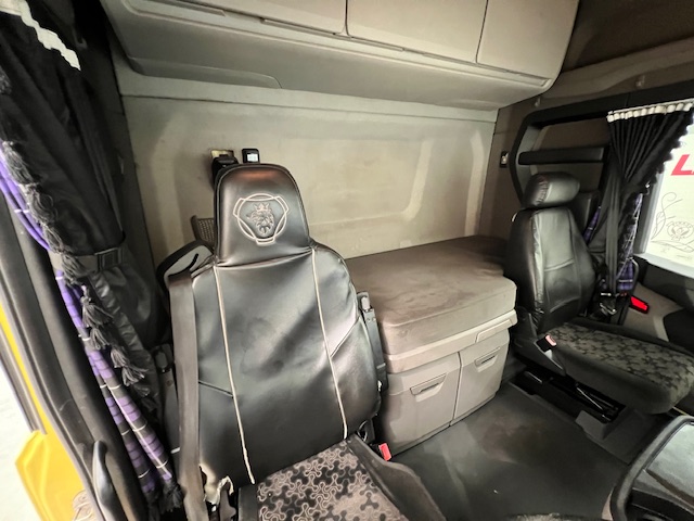 Scania S450 6×2 Midlift Highline Tractor Unit