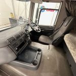 DAF CF 310 Sleeper Cab Curtainsider - thumbnail