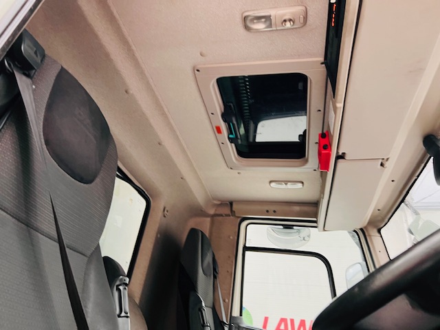 DAF CF 330 6×2 Rear Lift Fridge Box