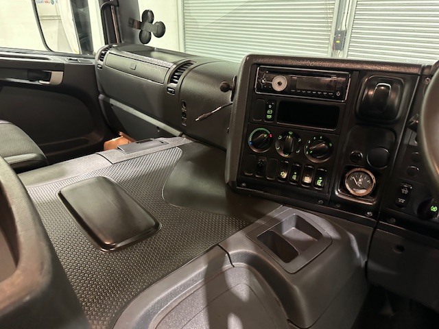 Scania P280 6×2 Rear Lift Day Cab Fridge Box
