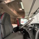 Volvo FH 500 Euro 5 6×2 Tractor Unit Safari Edition - thumbnail