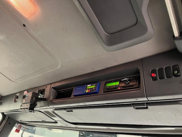 Scania P280 6×2 Rear Lift Day Cab Fridge Box