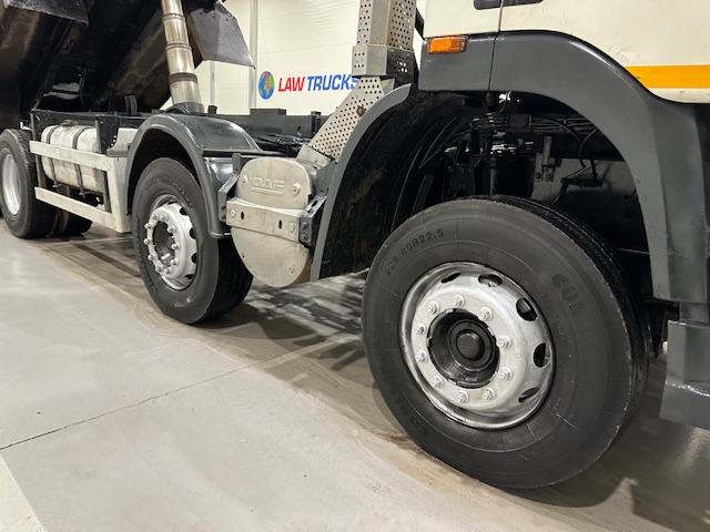 DAF CF85 360 8×4 Day Cab Steel Tipper