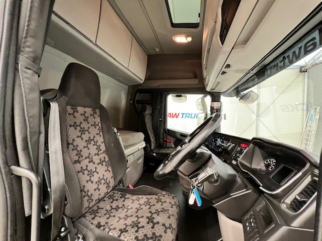 Scania S450 6×2 Midlift Highline Tractor Unit