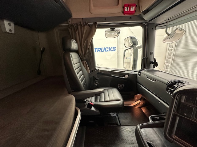 Scania R450 6×2 Midlift Highline Tractor Unit