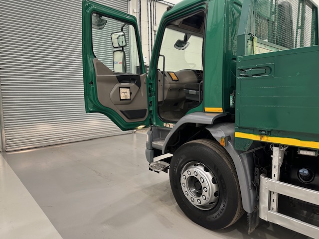 DAF LF55 220 Day Cab Dropside Crane
