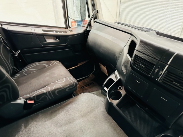 Iveco Stralis 310 AT 6×2 Box Van