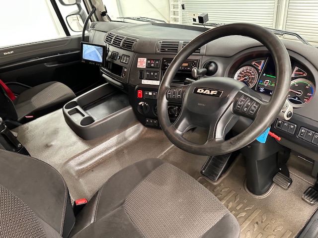 DAF CF 440 6×2 Sleeper Cab Dropside Drawbar Spec