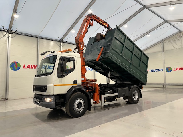 DAF LF55 220 4×2 Steel Tipper Grab Manual