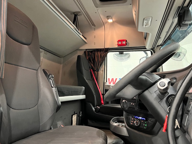 DAF XF 480 6×2 Midlift Tractor Unit