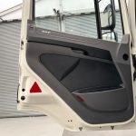DAF CF 370 6×2 Sleeper Cab Fridge Box - thumbnail