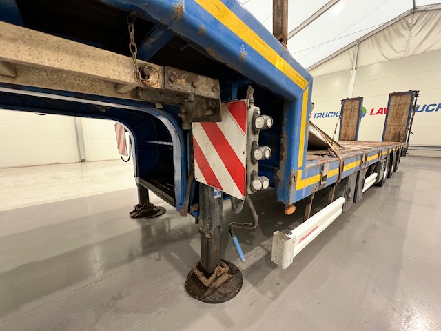 Kassbohrer Tri Axle Machinery Carrier Lowloader