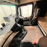 Mercedes Actros 1824 4×2 Sleeper Cab Curtainsider - thumbnail