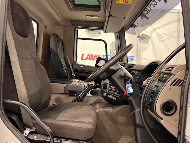 DAF CF85 410 8×4 Day Cab Hookloader Manual