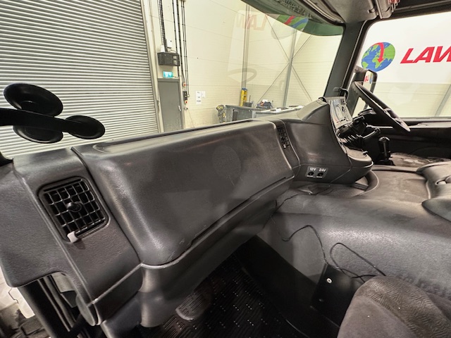 Scania P94 230 Sleeper Cab Curtainsider
